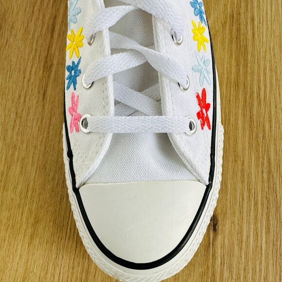 ⭐Chuck Taylor All Star Hi GS Big Kid Shoes 5.5 White Floral Embroidered A06311F - Picture 12 of 12